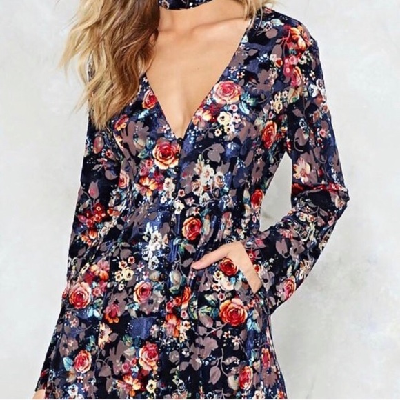 Nasty Gal floral minidress with pockets - Picture 2 of 8